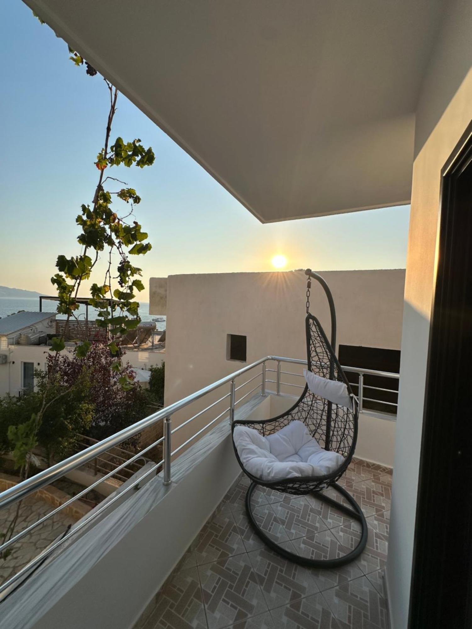 Io'S Apartments Sarandë Buitenkant foto